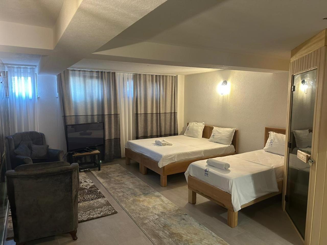 Hotel Inn Prizren Esterno foto